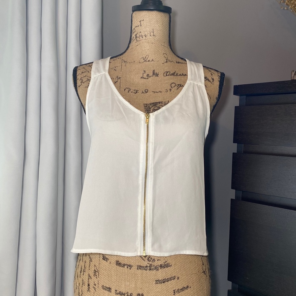 🖤 4/$15 NWT Forever 21 White Tank Top